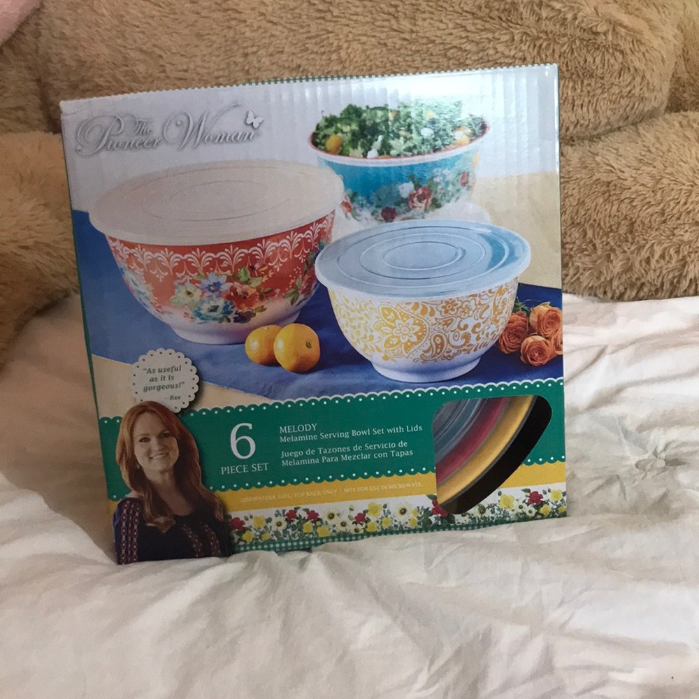 ‼️Brand New Pioneer Woman serving bowls‼️